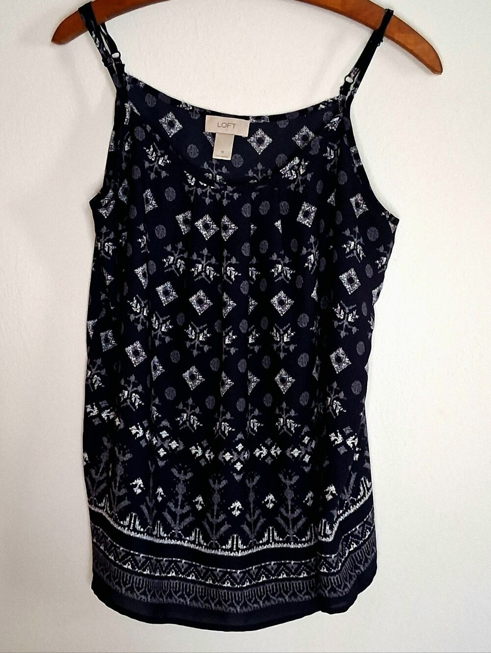 LOFT‎ Navy Blue Geometric Print Pleated Camisole Tank Top - Picture 2 of 8